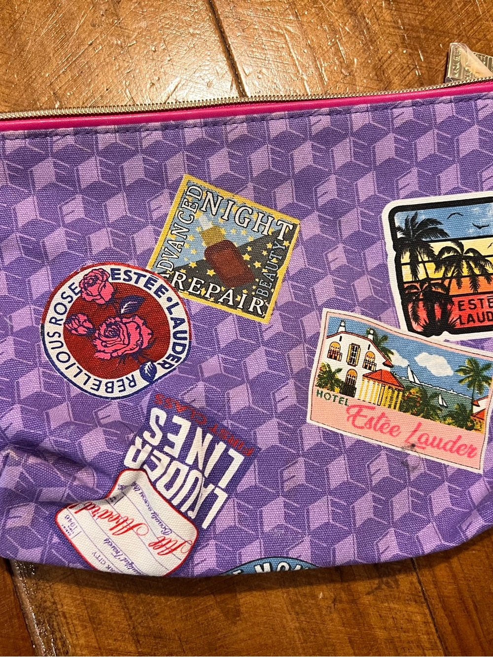 Estee Lauder Lavender Cosmetic Pouch with Travel Patch Prints